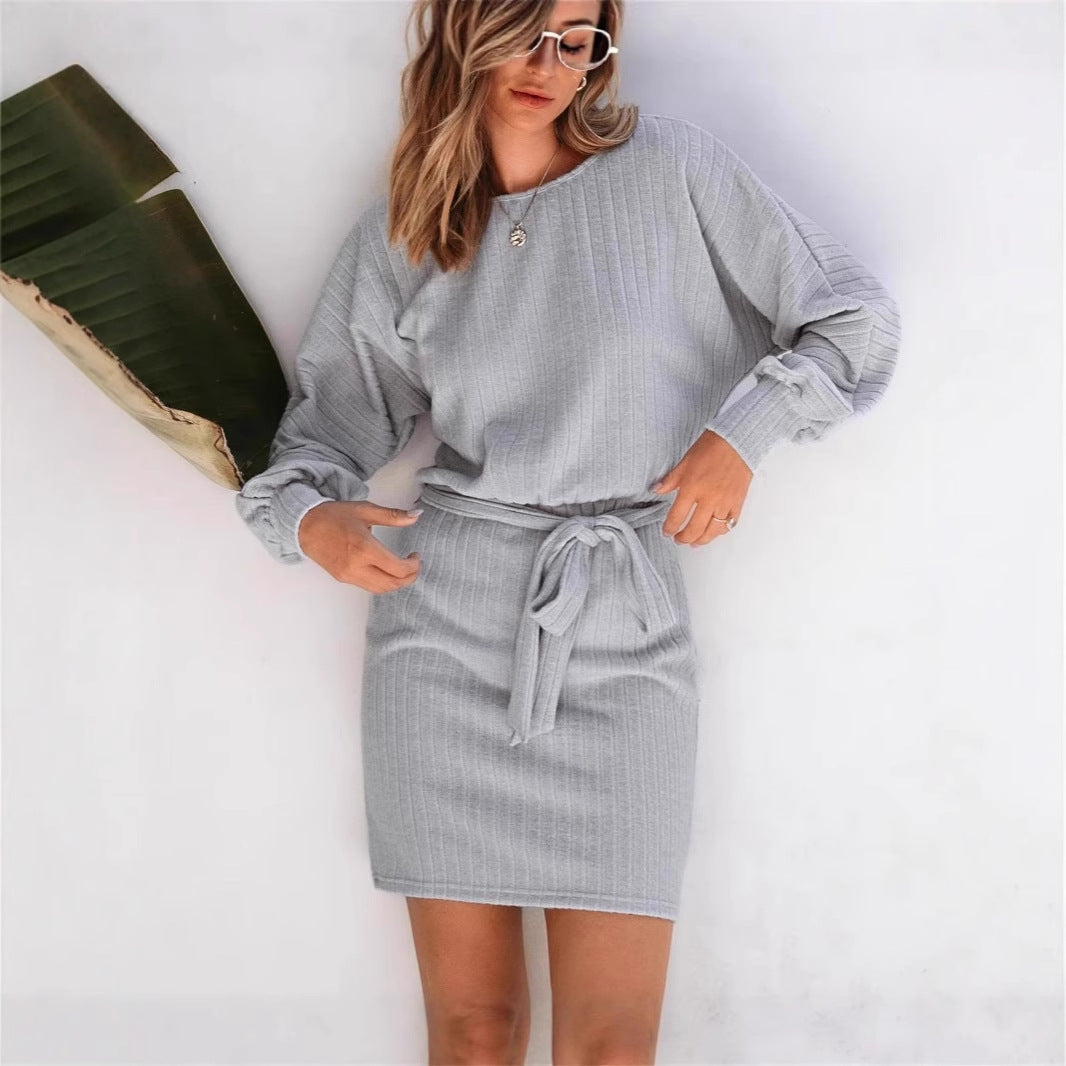Elegant sweater dress for women with ribbed texture and belt Lune London