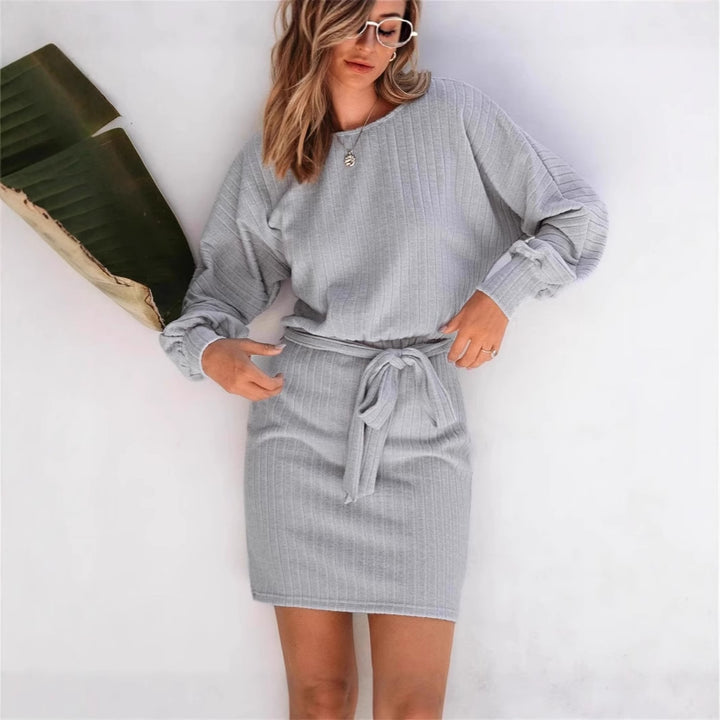 Elegant sweater dress for women with ribbed texture and belt Lune London