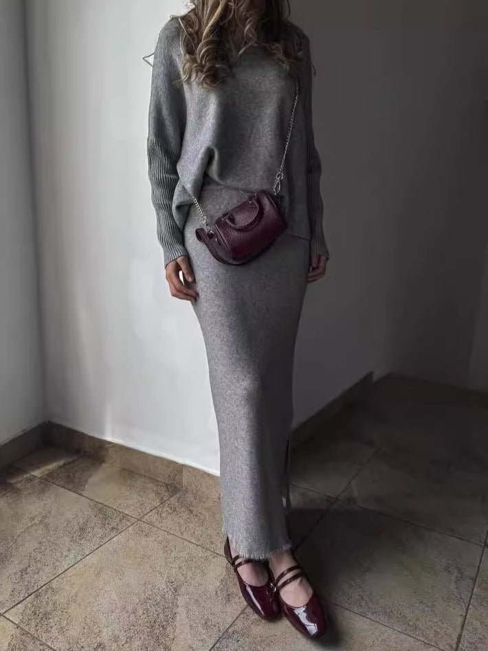 Lune London Elegant knitted maxi dress for women with relaxed fit