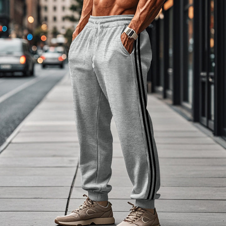 Casual sports pants for men with elastic waist and side zip pockets Lune London