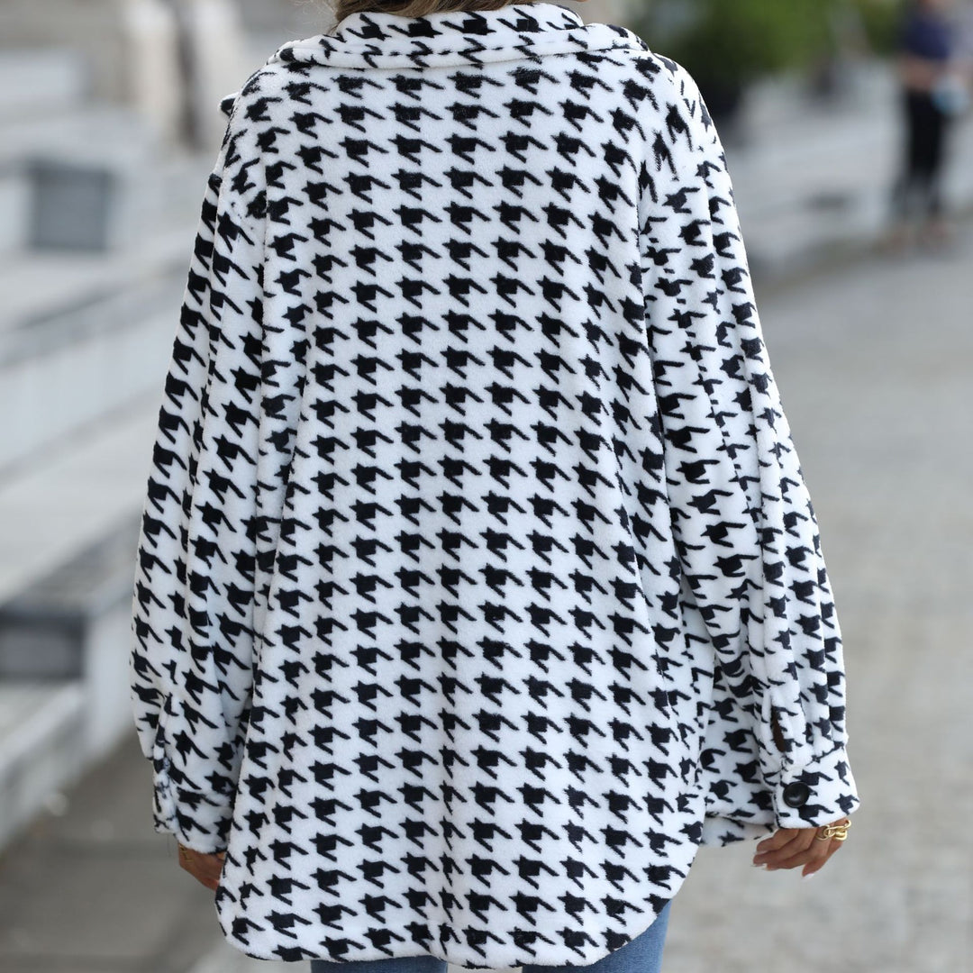 Ladies Check Pattern Plush Jacket with Convenient Pockets Lune London