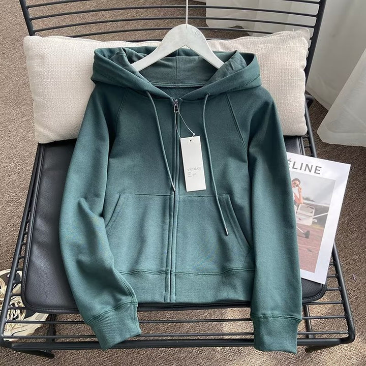 Veste à capuchon décontractée pour femmes avec coupe sportive Chic & Stil