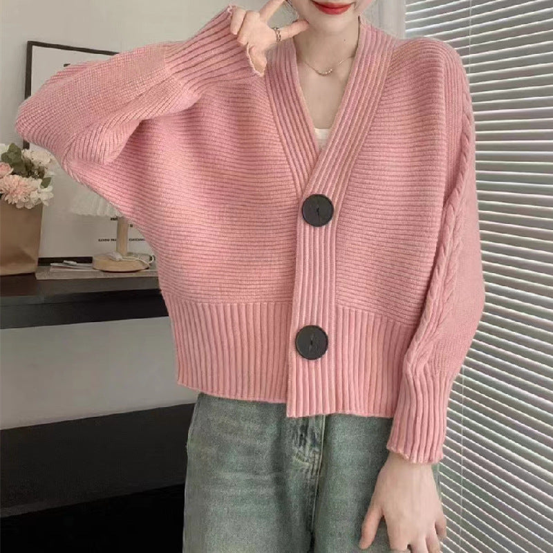 Cozy knit cardigan for women with a loose fit and large buttons Lune London