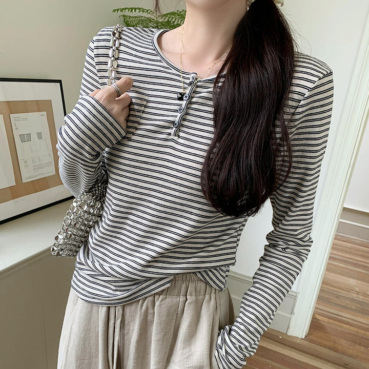 Women's stylish long-sleeve shirt with button placket and stripe pattern Chic & Stil