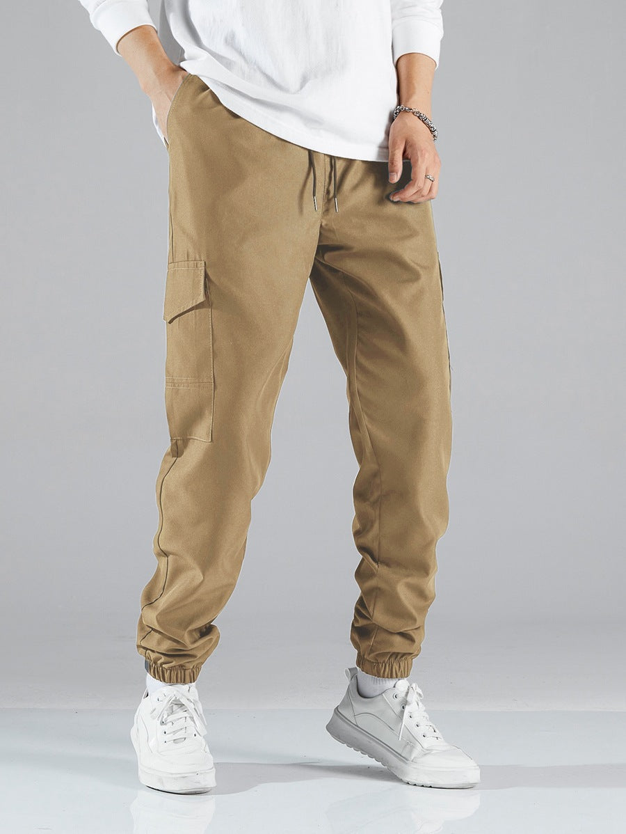 Casual cargo pants for men with elastic waist and practical side pockets Lune London