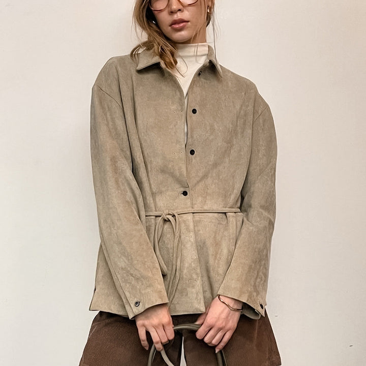 Velvet jacket for women with a belted waist and elegant details Lune London
