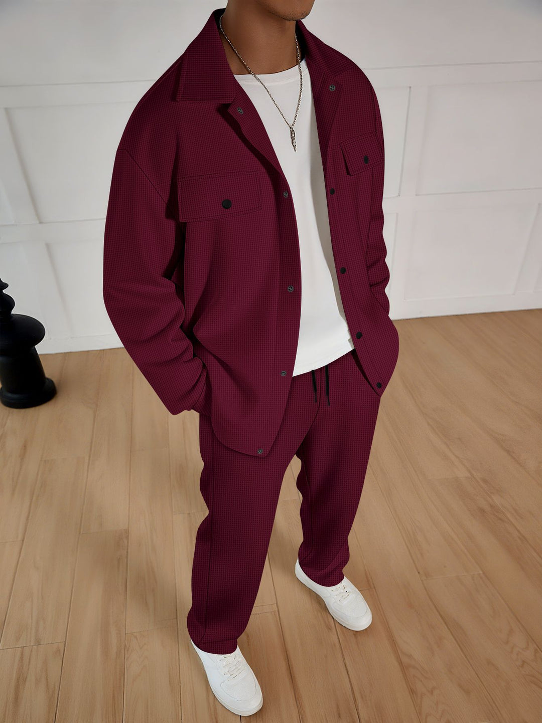Elegant leisure suit for men with textured jacket and comfortable pants Lune London