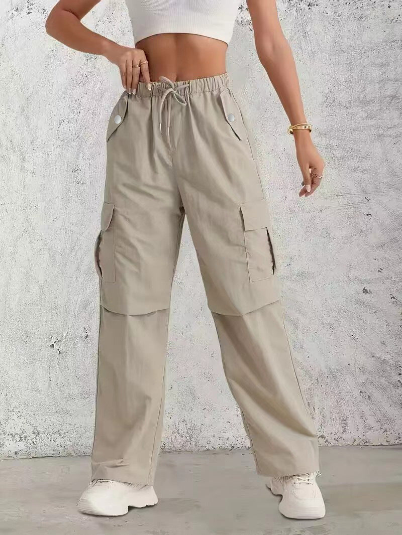 Lune London Women's cargo pants with a practical elastic waistband and trendy side pockets
