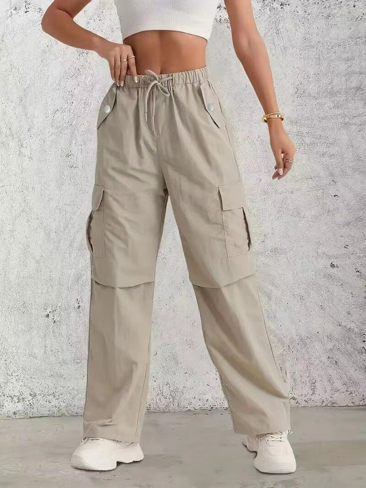 Lune London Women's cargo pants with a practical elastic waistband and trendy side pockets
