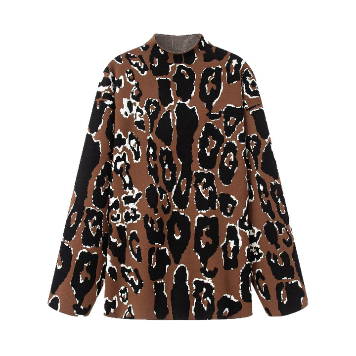 Women Oversized sweater with animal pattern and high collar Lune London