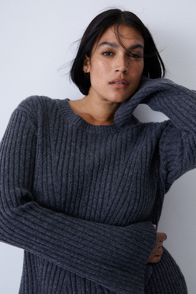Ladies Cozy Knit Sweater Chic und Style