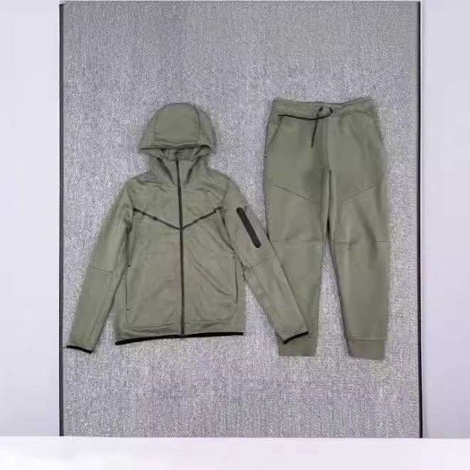Modern tracksuit for men with ergonomic cut and breathable materials Lune London