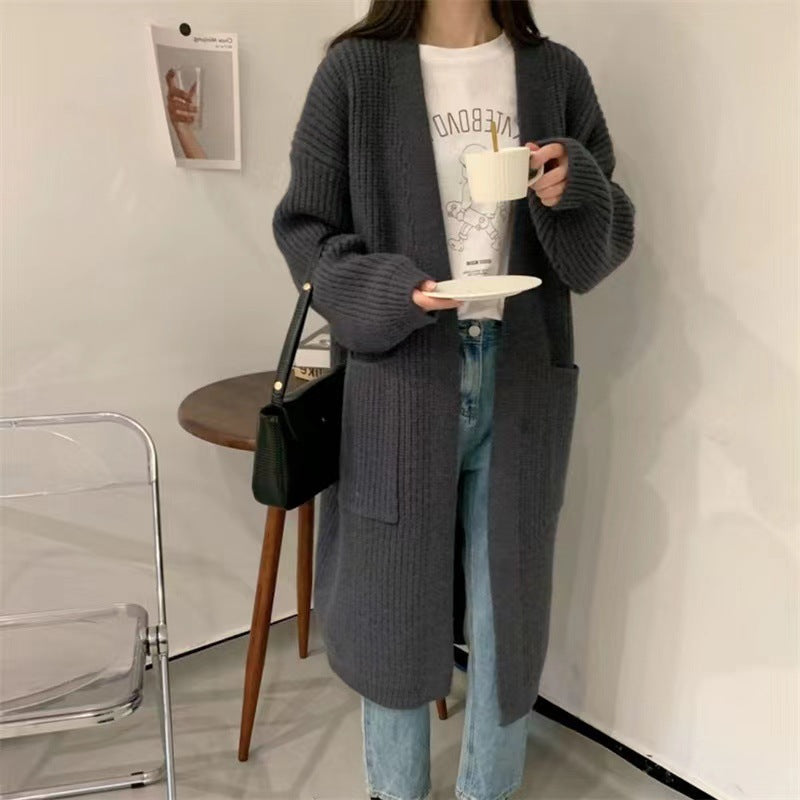 Women's knitted cardigan with a relaxed silhouette and deep pockets Lune London
