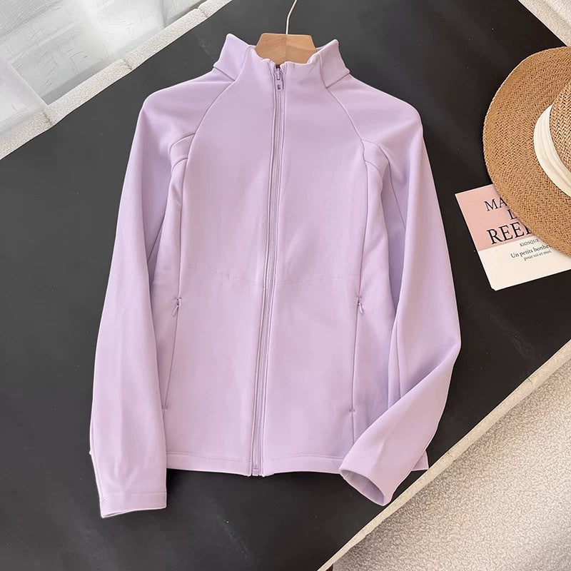 Veste de sport respirante pour femmes avec col haut Chic & Stil