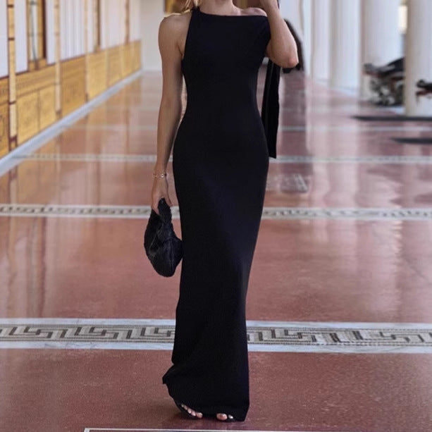Ladies Elegant maxi dress with asymmetric shoulder design and deep V-neck Lune London