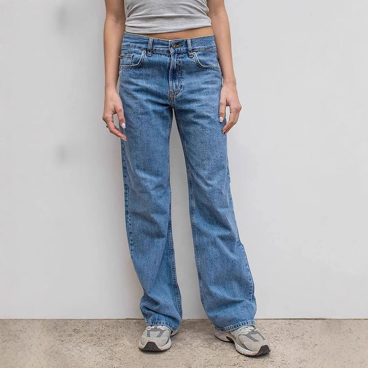 Women's wide jeans with a casual cut and frayed hem Lune London
