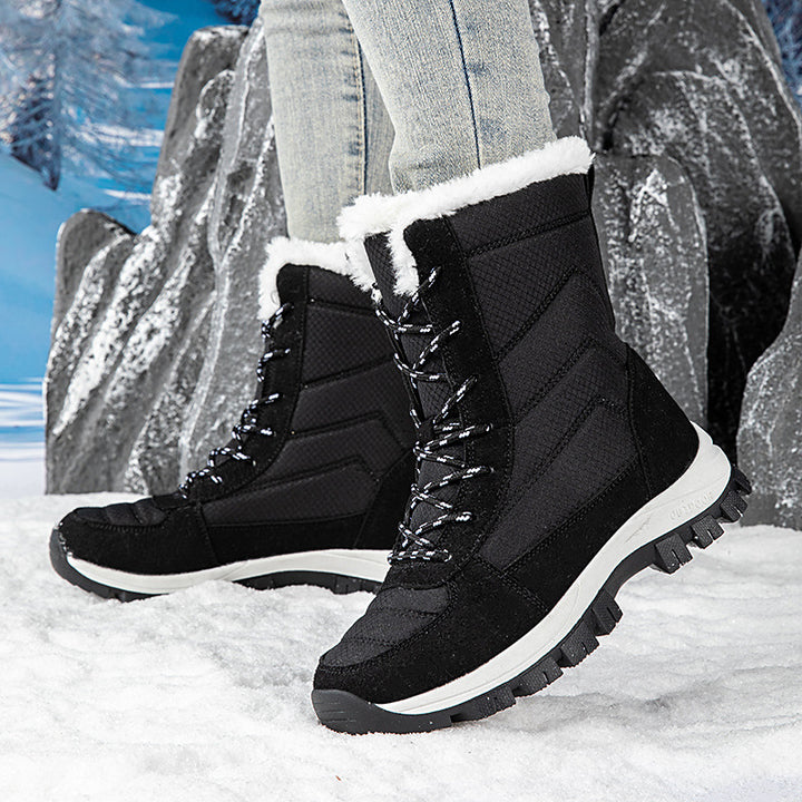 Women's winter boots with non-slip sole and insulated inner lining Lune London