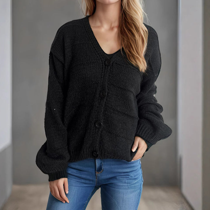Cardigan décontracté pour femmes avec décolleté en V profond et élégants détails de boutons Chic & Stil