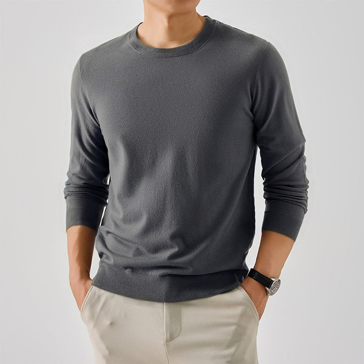 Classic crew neck sweater for men in fine wool Chic und Stil