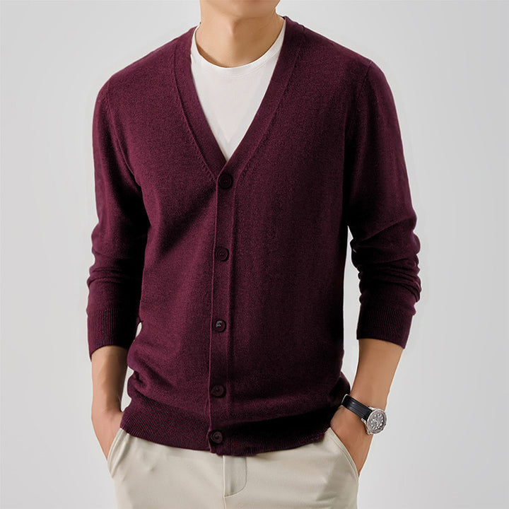 Elegant knitted jacket for men with V neck Lune London