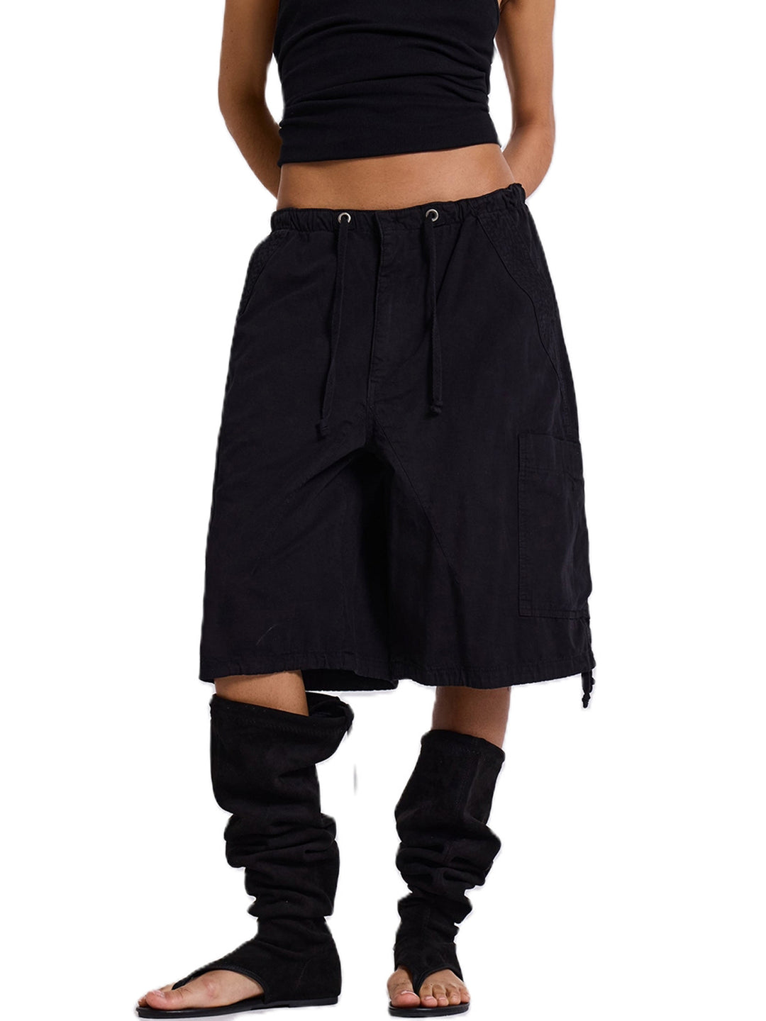 Women's casual short cargo shorts with adjustable waistband and practical pockets Lune London