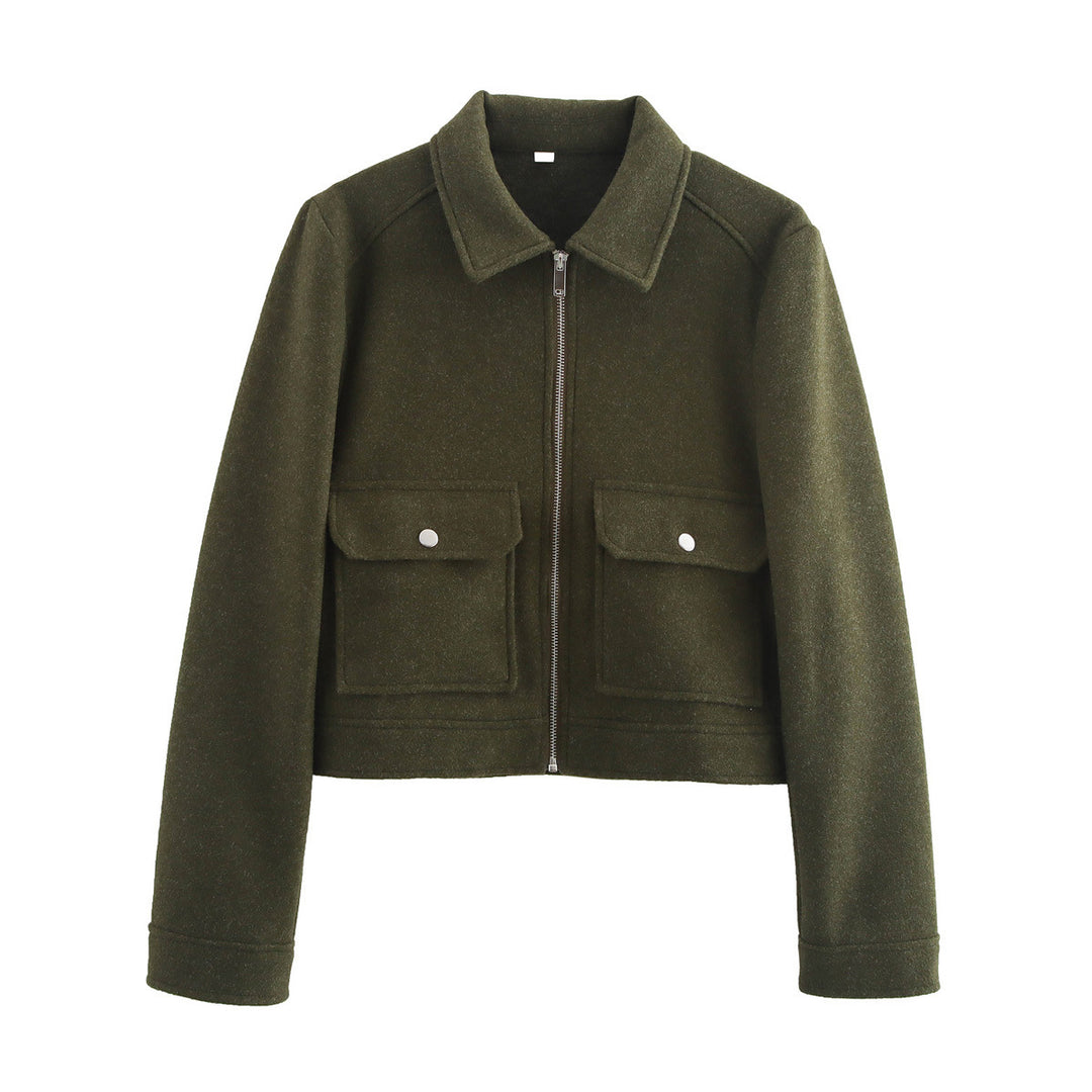Trendy short women's jacket with practical pockets and elegant cut Lune London