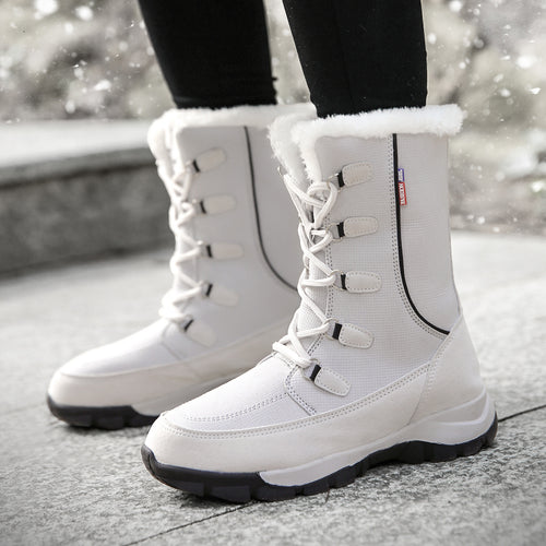Insulated winter boots for women with slip-resistant sole and soft inner lining Lune London
