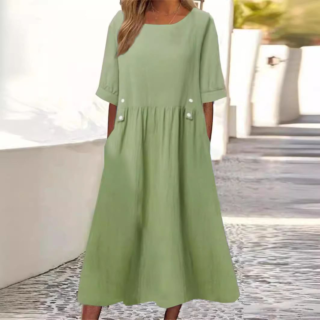 Simple women's summer dress with practical pockets and a casual cut Lune London