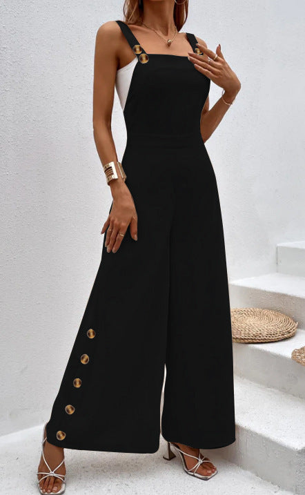 Trendy women's jumpsuit with elegant button details and wide legs Lune London