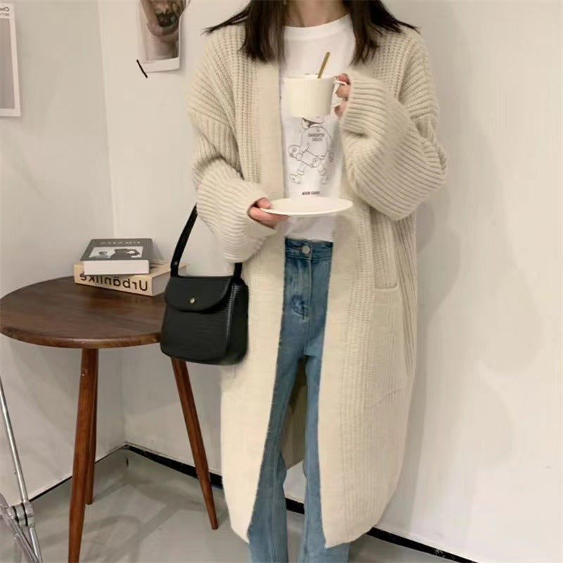 Women's knitted cardigan with a relaxed silhouette and deep pockets Lune London