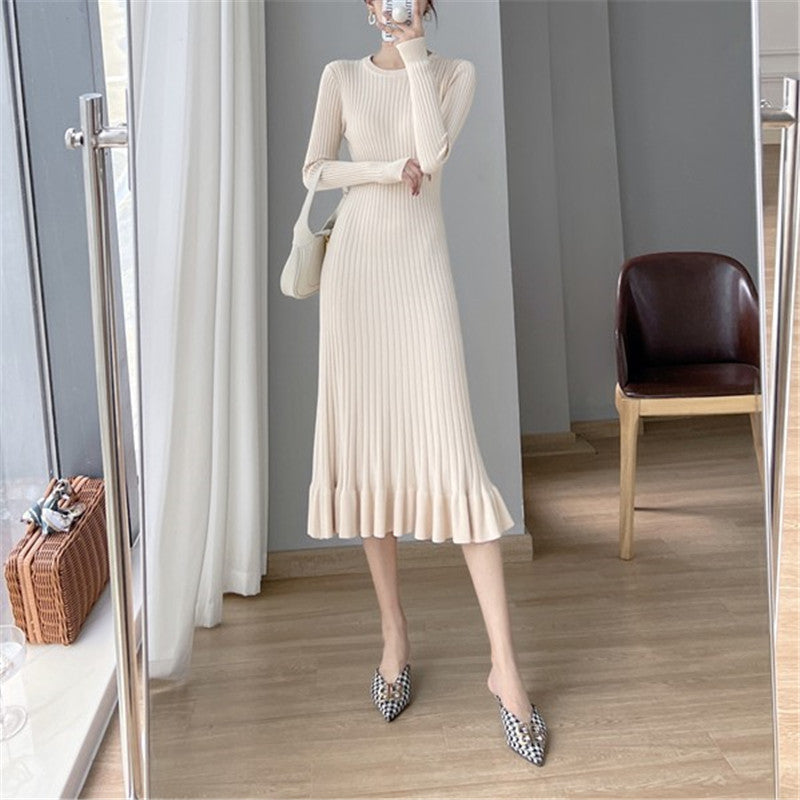 Knit dress for women with an elegant ribbed structure and a fluid hem Lune London