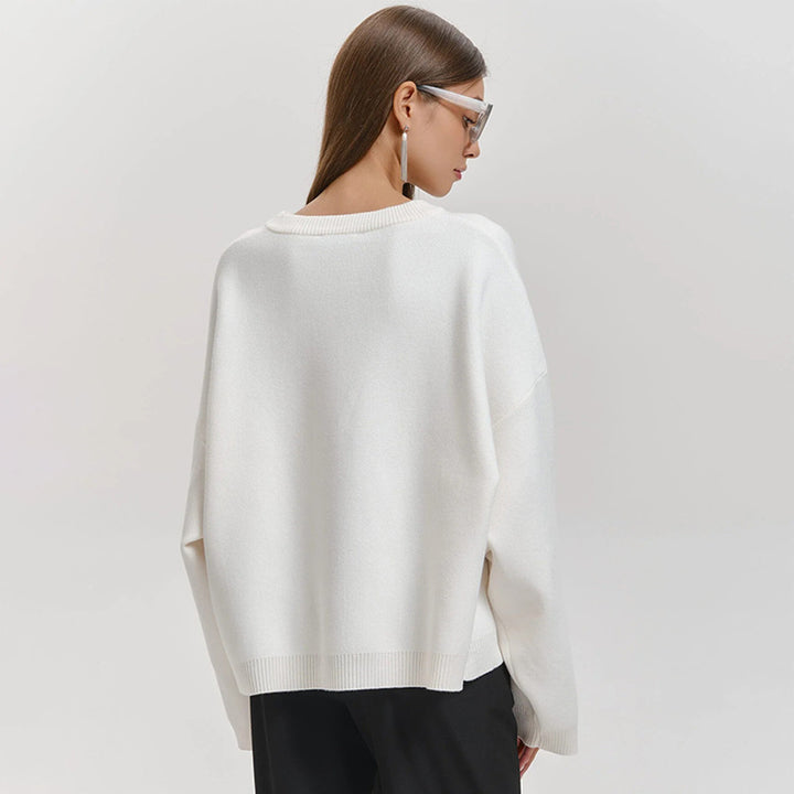 Oversized sweater for women with heart-shaped pattern Lune London