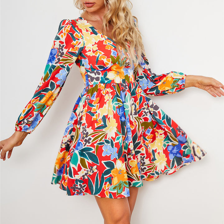 Short dress for women with narrow V-neck and long puff sleeves Lune London