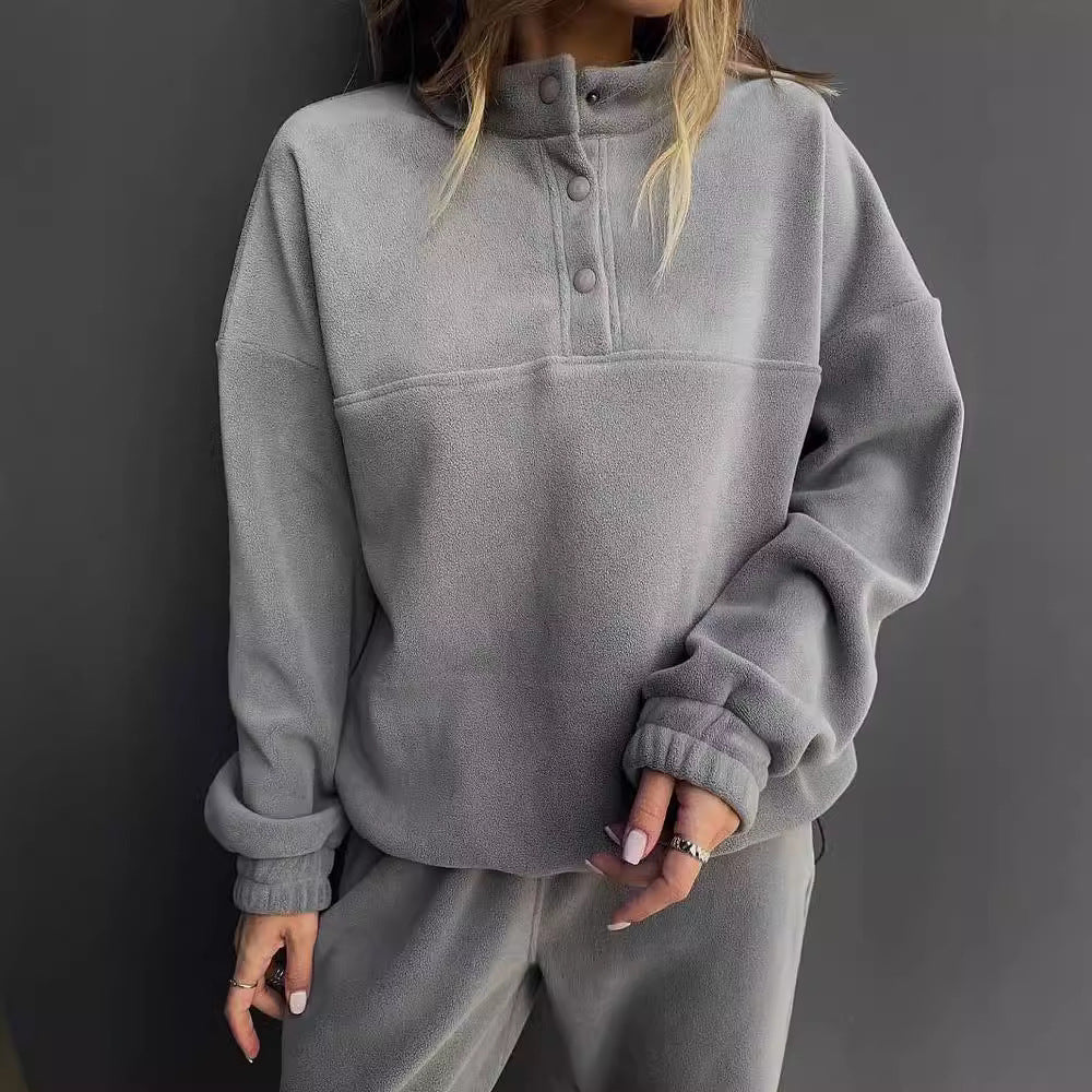 Casual fleece sweater for women with half-buttoning and relaxed fit Lune London