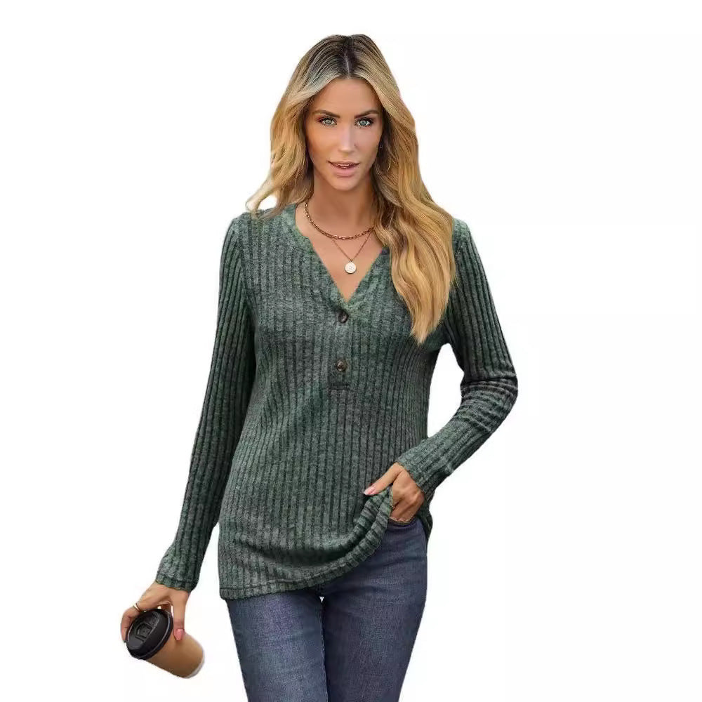 Chunky knit sweater for ladies with V-neck and button details Lune London