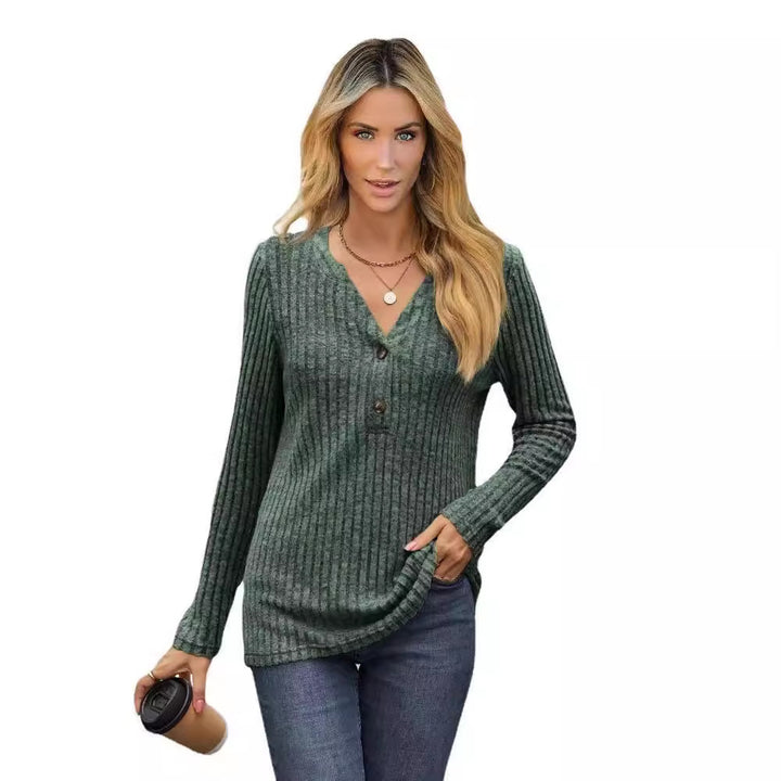 Chunky knit sweater for ladies with V-neck and button details Lune London