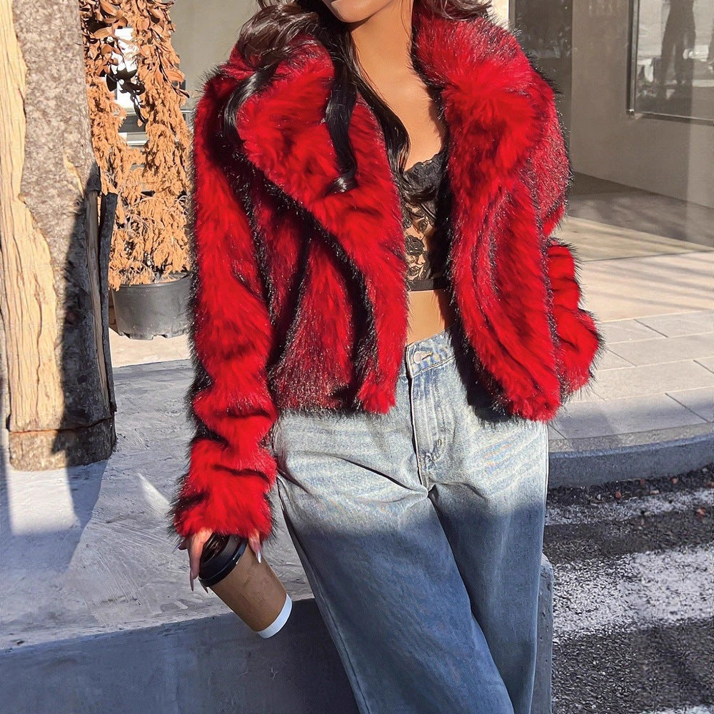 Ladies trendy short jacket with glamorous faux fur Lune London