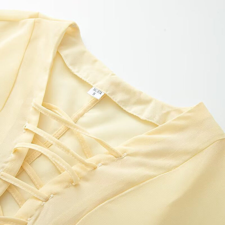 Blouse pour femmes avec détail de dentelle élégant et manches larges Chic & Stil