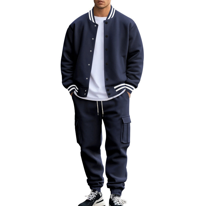 Sport leisure suit for men with striped collar and practical pockets Lune London