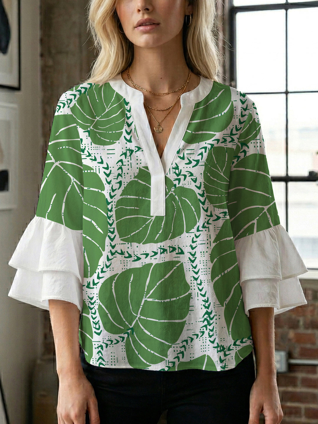 Ladies blouse with voluminous ruffled sleeves and floral print Lune London