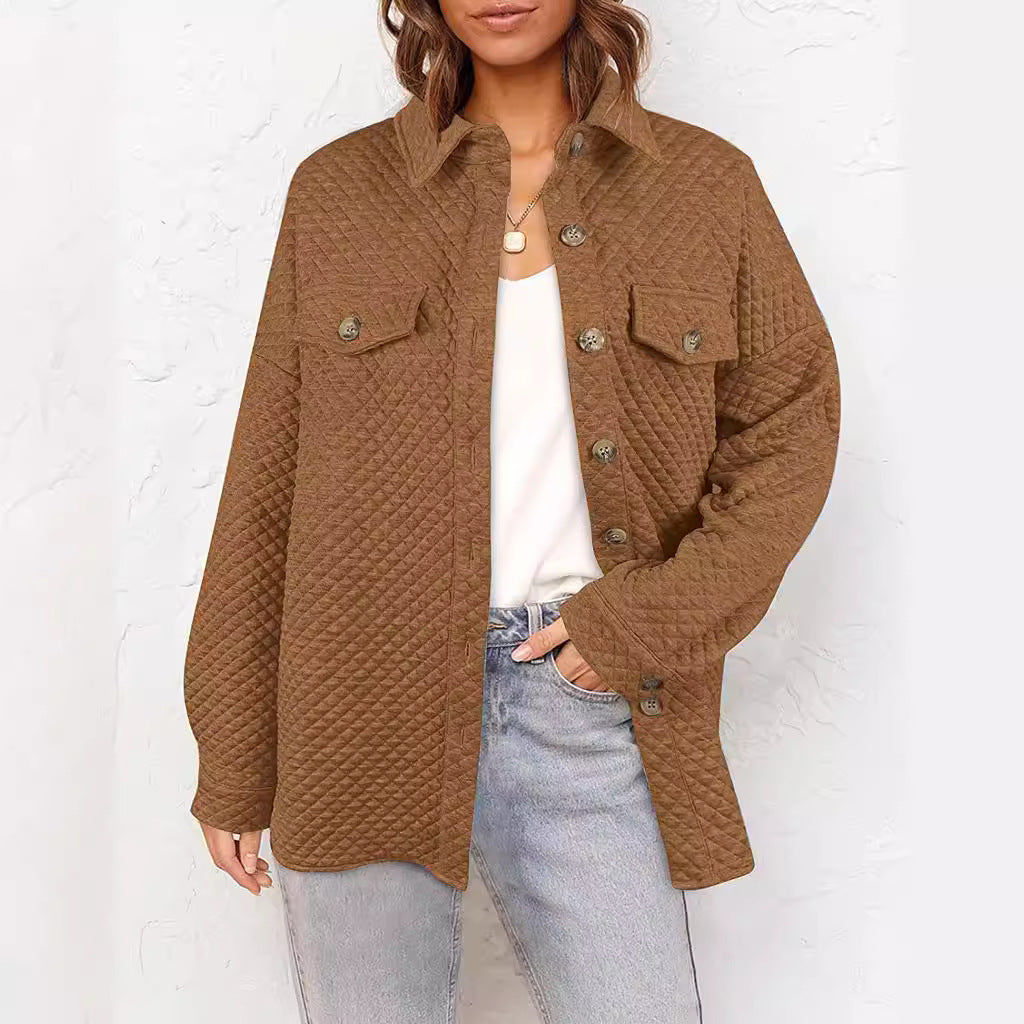 Casual quilted jacket for women with practical pockets and stylish buttons Lune London