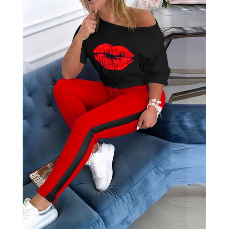 Sweatshirt à motif lèvres pour femmes et leggings sportifs Chic & Stil