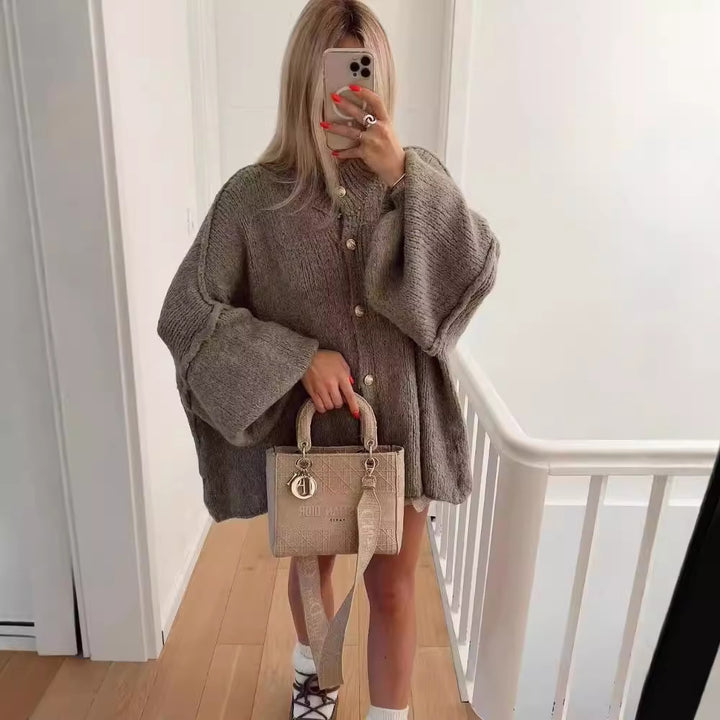 Casual knit jacket for women with button closure and oversized fit Lune London