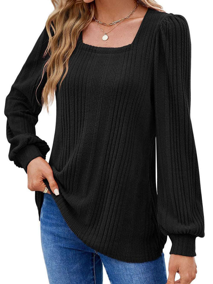 Trendy knitted sweater for women with textured ribbed pattern and loose fit Lune London