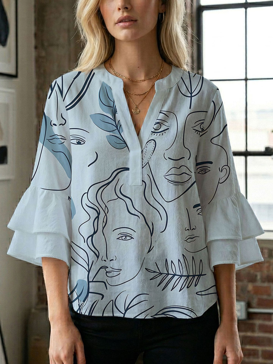 Ladies blouse with beautiful floral design Lune London