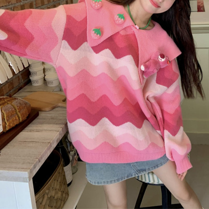 Knitted sweater for women with playful appliqués and a wave pattern Lune London