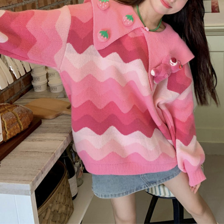Knitted sweater for women with playful appliqués and a wave pattern Lune London