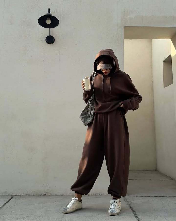 Women's Relaxed Oversized Jogging Suit Lune London