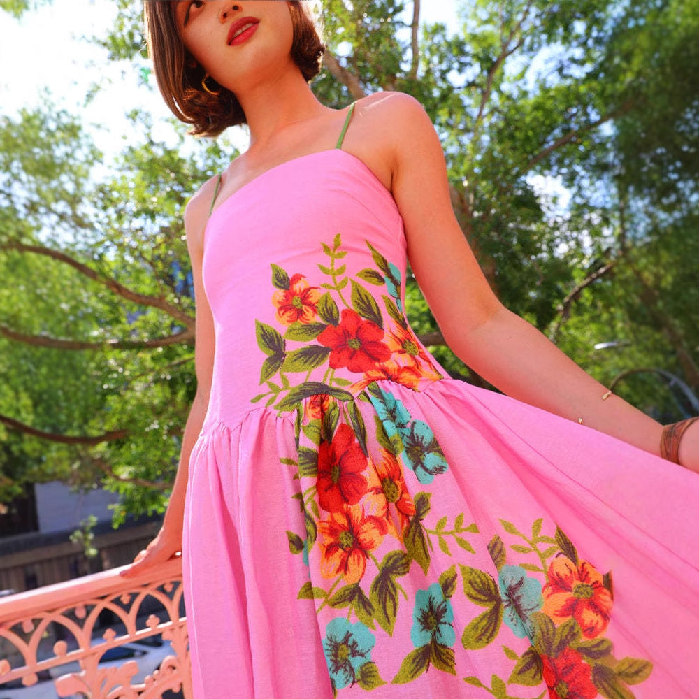 Elegant maxi dress for women with floral design and peplum Chic & Stil