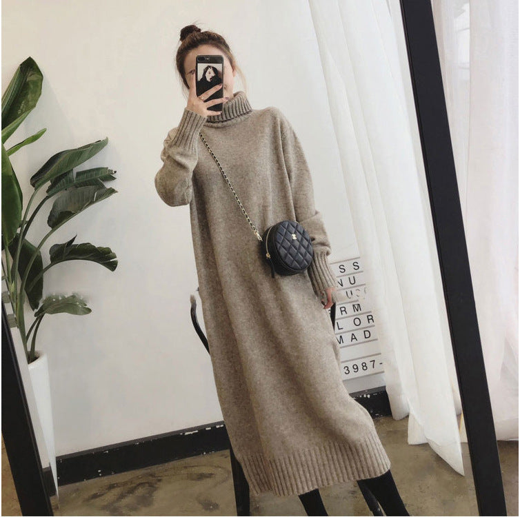 Robe tricotée pour femmes avec col montant et manches côtelées élégantes Chic & Stil